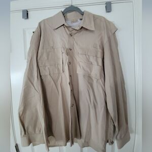 Rugged Earth Outfitters Fishing Outdoor  Mens Khaki Buttondown Shirt Size Large